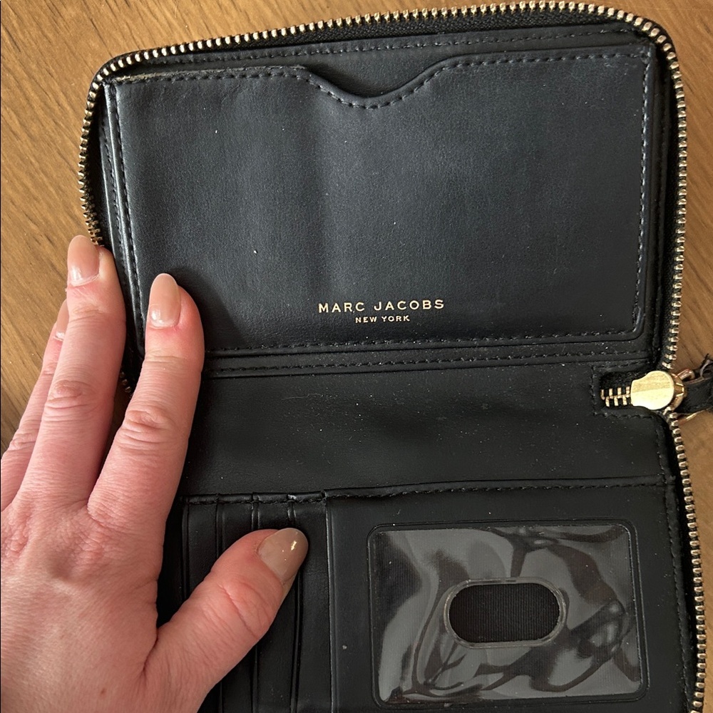 Marc Jacobs Black Leather Wallet - Picture 3 of 6